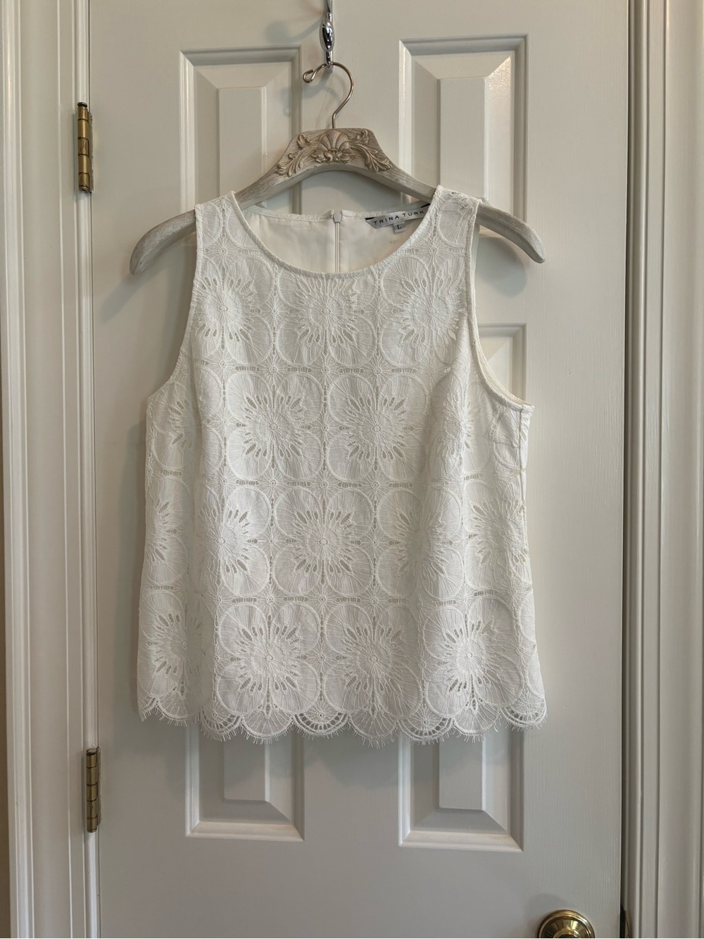 Trina Turk White Floral Lace Sleeveless Tank Top